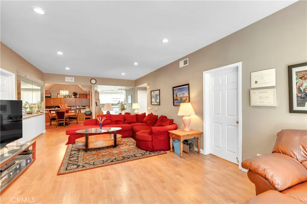 10511 Ashton 101, Los Angeles, California 90024 home-pic-2