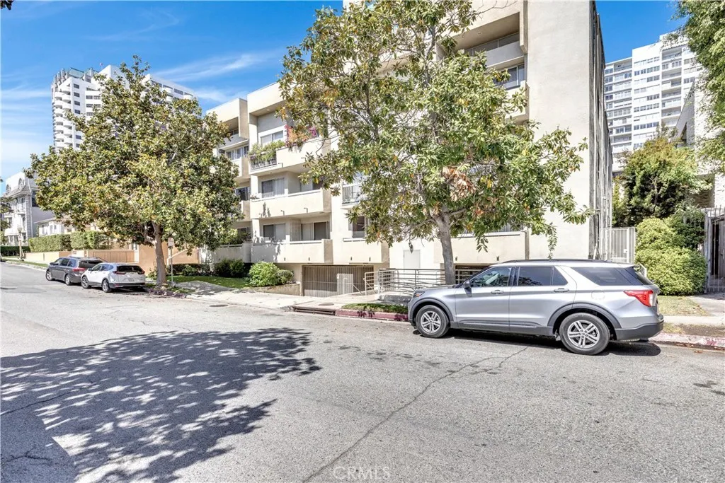 10511 Ashton 101, Los Angeles, California 90024 home-pic-28