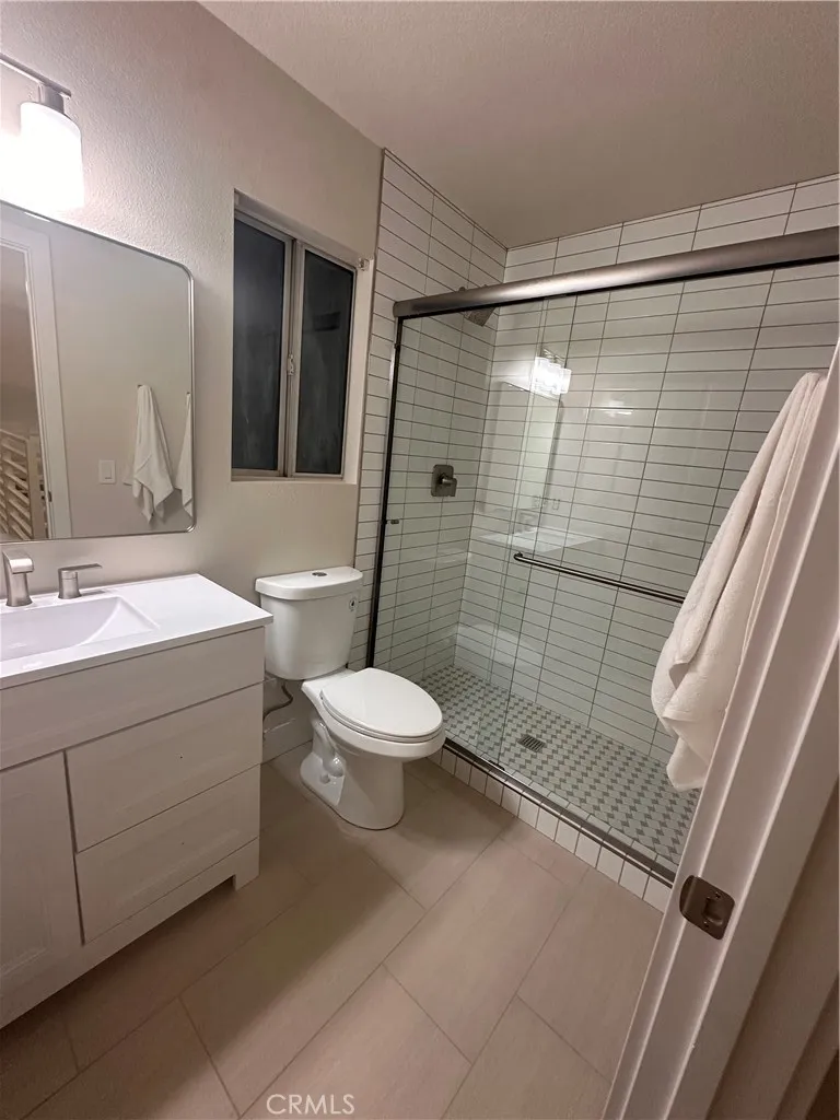 1054 E. Commonwealth Avenue, San Jacinto, California 92583 home-pic-12