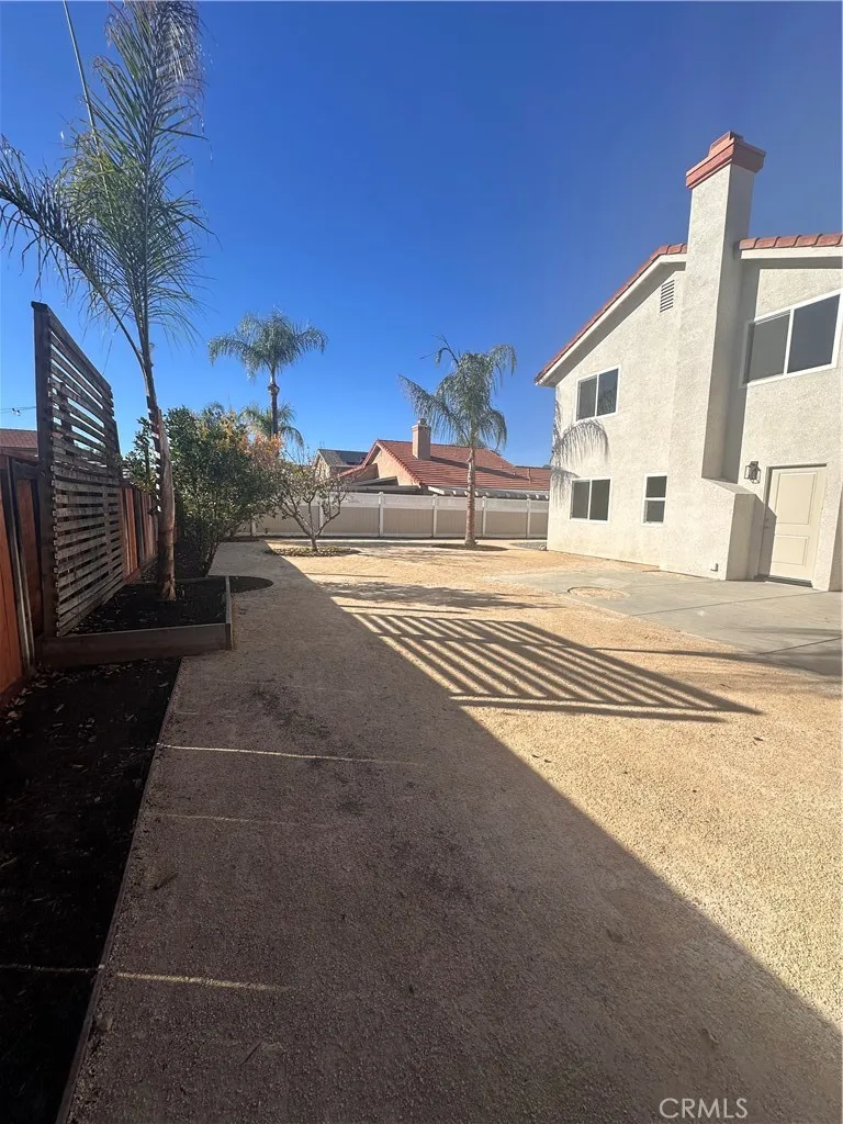 1054 E. Commonwealth Avenue, San Jacinto, California 92583 home-pic-24