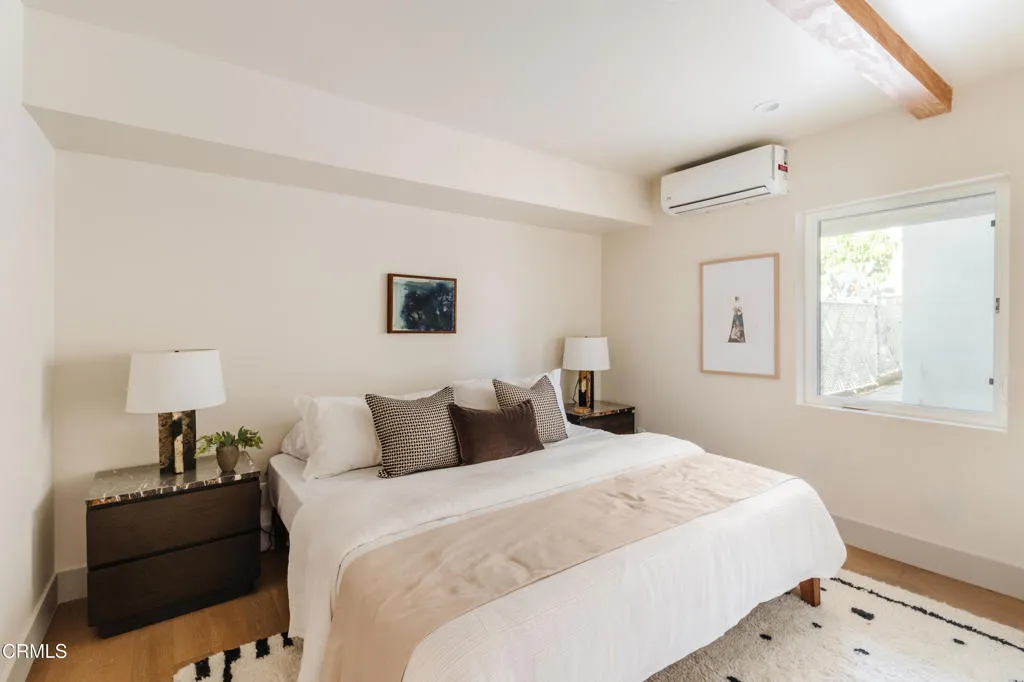 2612 Marathon Street 1/4, Los Angeles, California 90026 home-pic-10