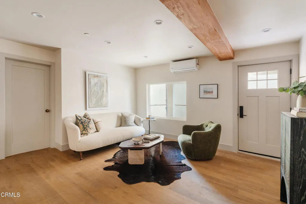 2612 Marathon Street 1/4, Los Angeles, California 90026 home-pic-4