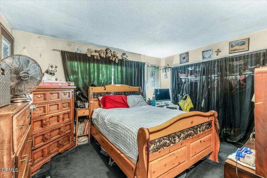 1211 W Robert Avenue, Oxnard, California 93030 home-pic-7