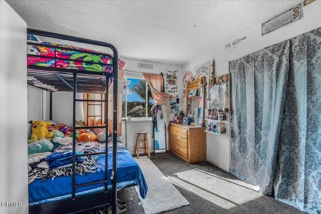 1211 W Robert Avenue, Oxnard, California 93030 home-pic-9