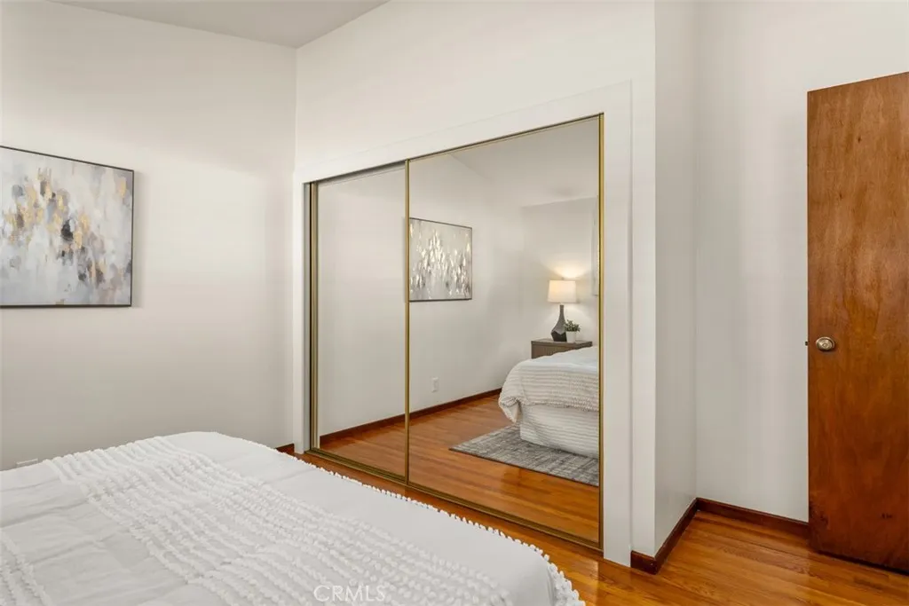 2020 W Willow Avenue, Orange, California 92868 home-pic-17