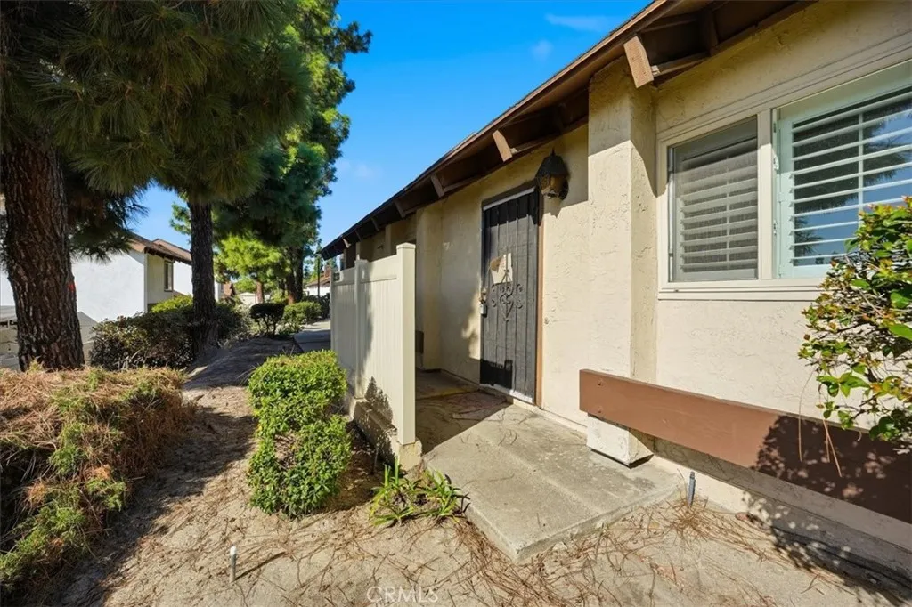 2828 Alta View, San Diego, California 92139 home-pic-1