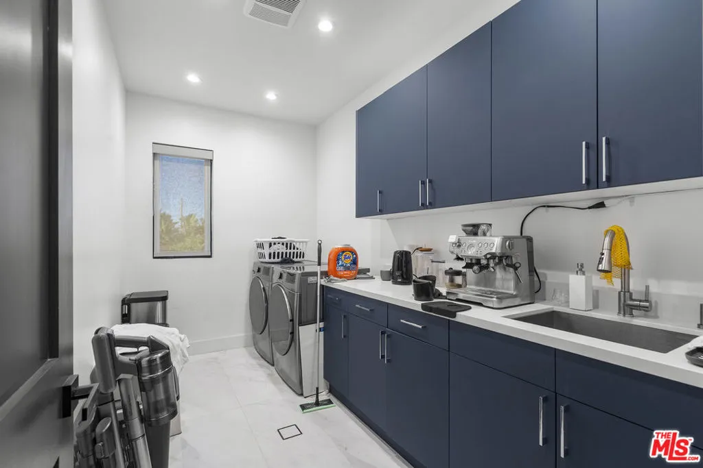 3932 Glencoe Avenue, Venice, California 90291 home-pic-58