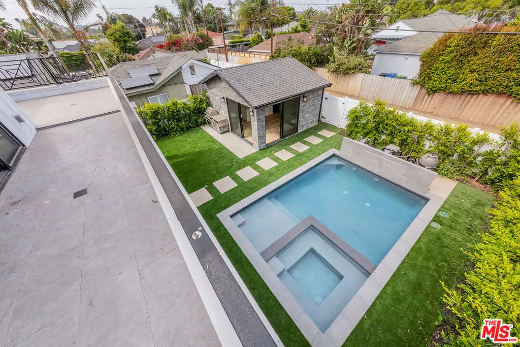 3932 Glencoe Avenue, Venice, California 90291 home-pic-19