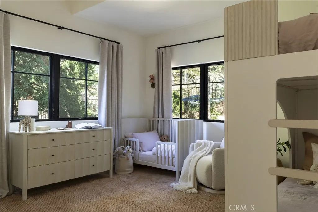 654 S Cumberland, Lake Arrowhead, California 92352 home-pic-19