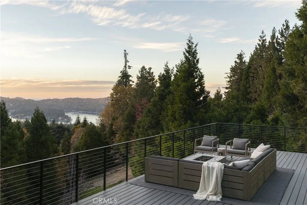 654 S Cumberland, Lake Arrowhead, California 92352 home-pic-39