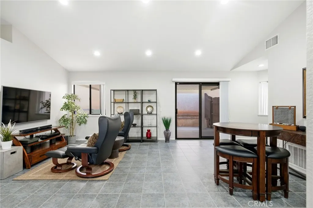 27968 Red Dawn, Menifee, California 92585 home-pic-4
