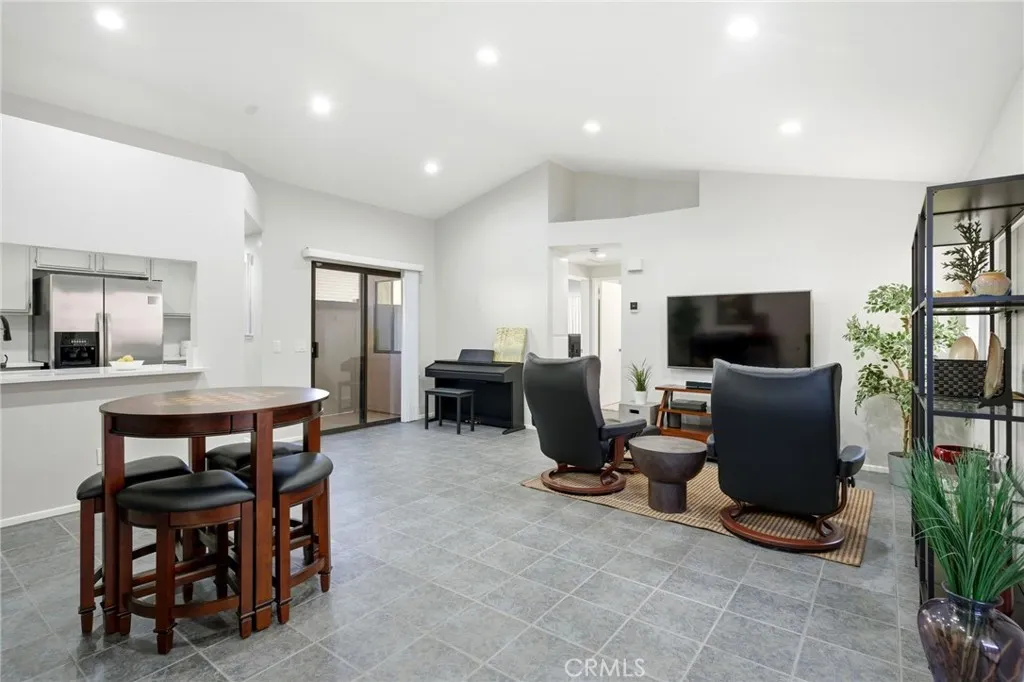 27968 Red Dawn, Menifee, California 92585 home-pic-2