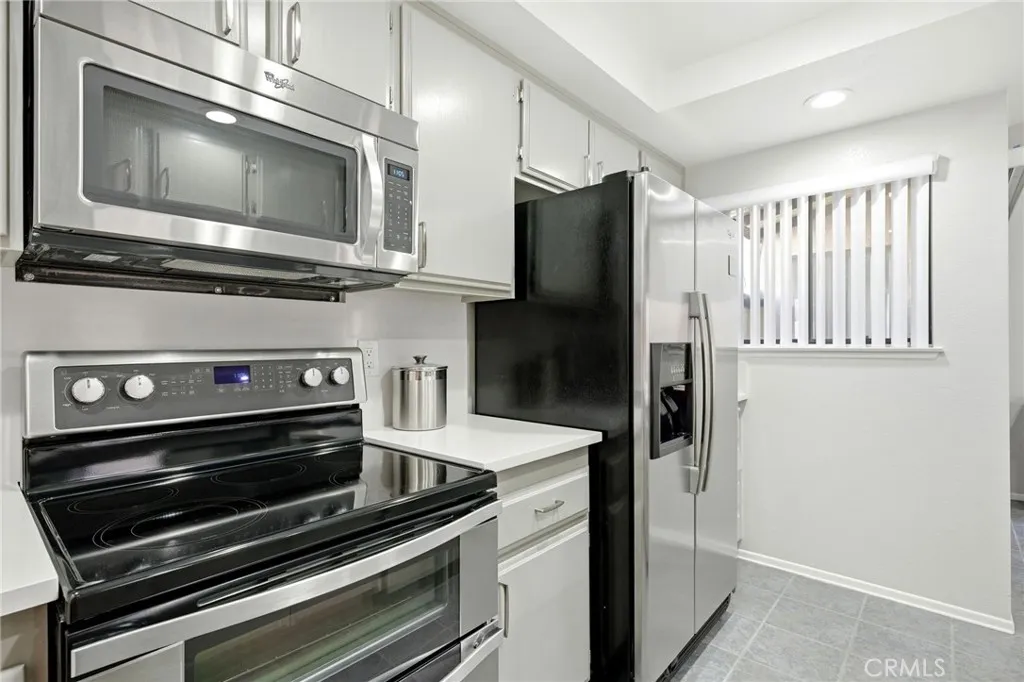 27968 Red Dawn, Menifee, California 92585 home-pic-8