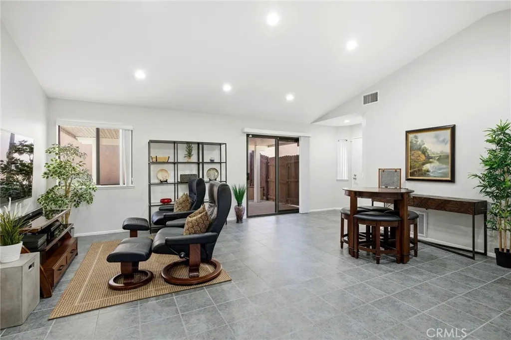 27968 Red Dawn, Menifee, California 92585 home-pic-3
