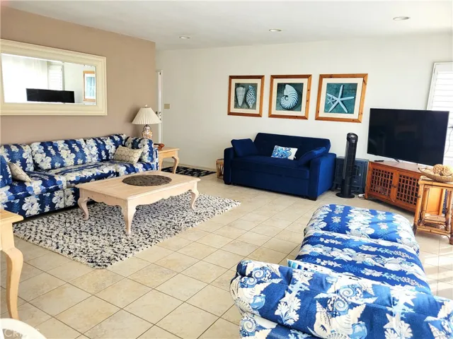 1319 Seal Way, Seal Beach, California 90740