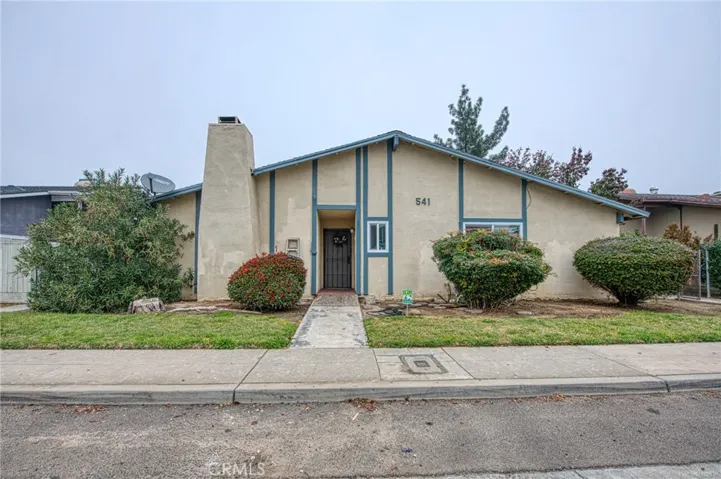 541 W Ashlan, Clovis, California 93612