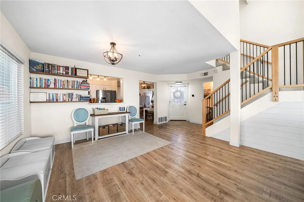 19 Calle Sol, San Clemente, California 92672 home-pic-10