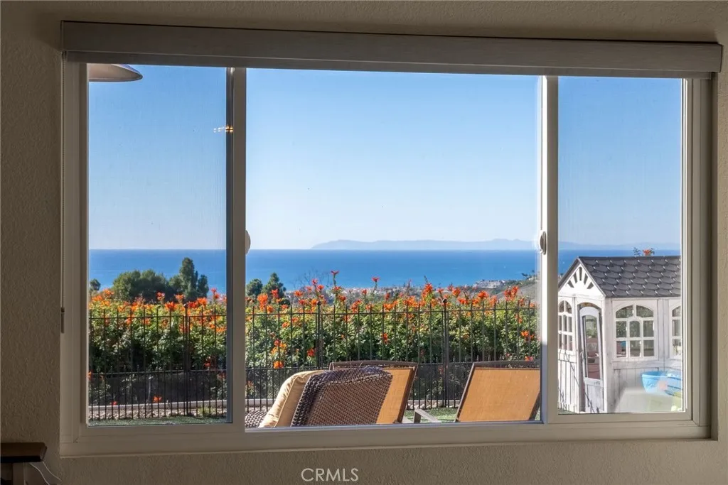 19 Calle Sol, San Clemente, California 92672 home-pic-2