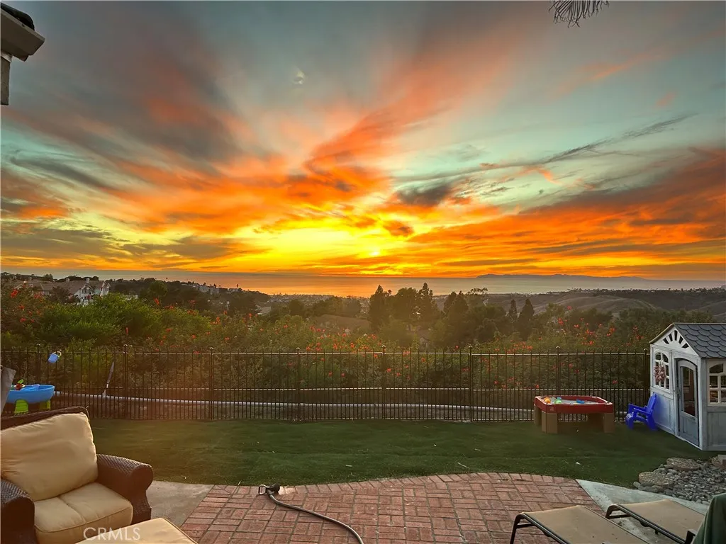 19 Calle Sol, San Clemente, California 92672 home-pic-26