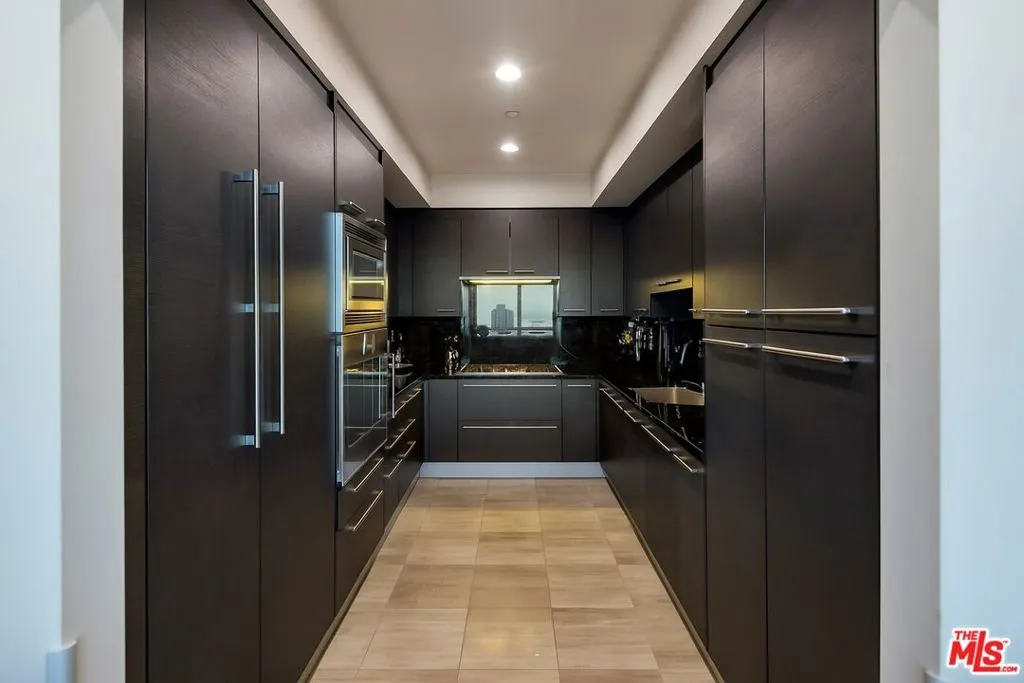 900 W Olympic Boulevard 49c, Los Angeles, California 90015 home-pic-4