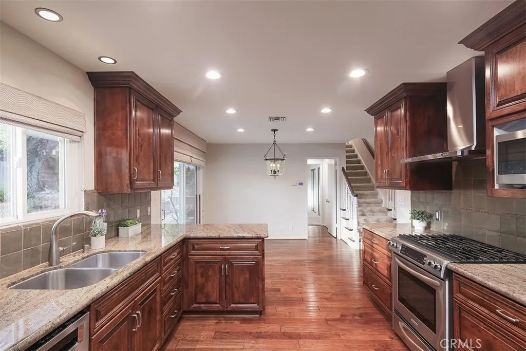 357 N Mountain Avenue, Monrovia, California 91016 home-pic-21