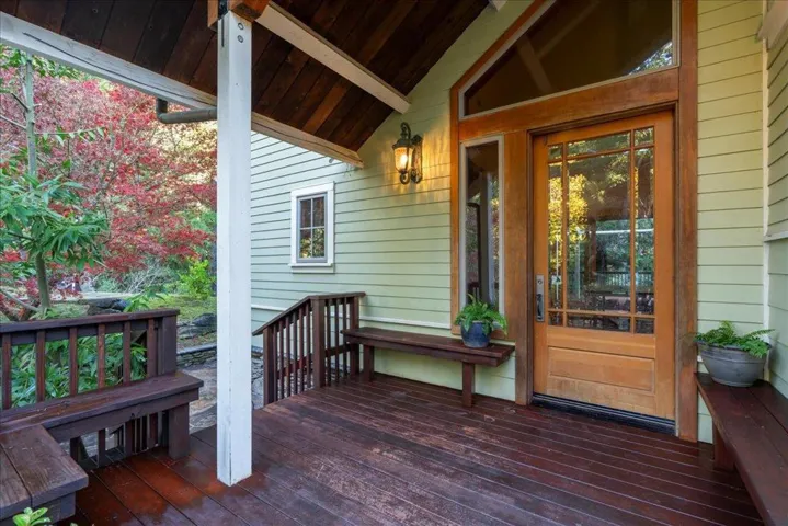 Front porch/deck