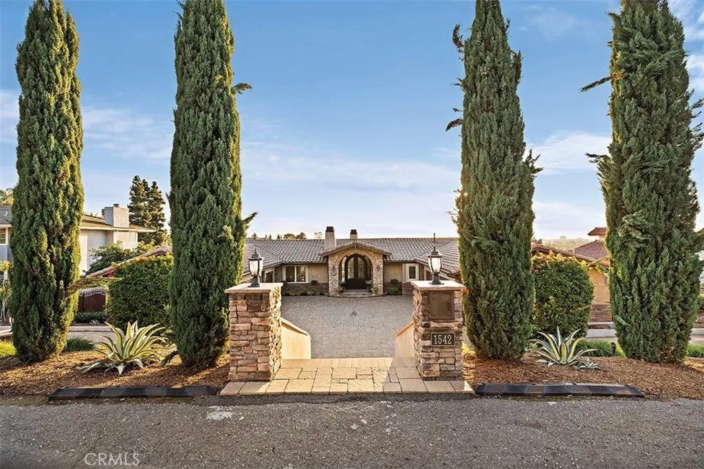 1542 La Loma, North Tustin, California 92705 home-pic-54