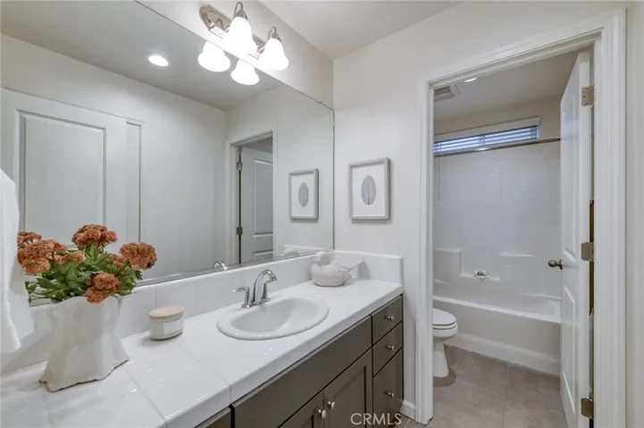116 Aria Avenue S, Madera, California 93636
