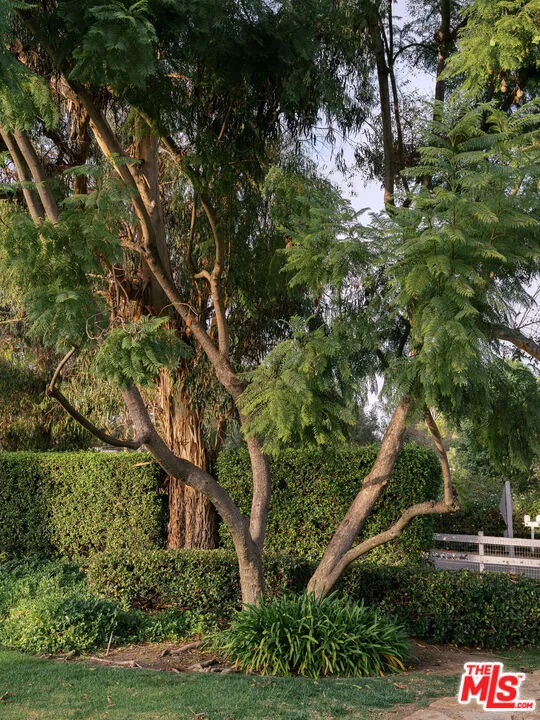 2 Eucalyptus Lane, Rolling Hills, California 90274 home-pic-9