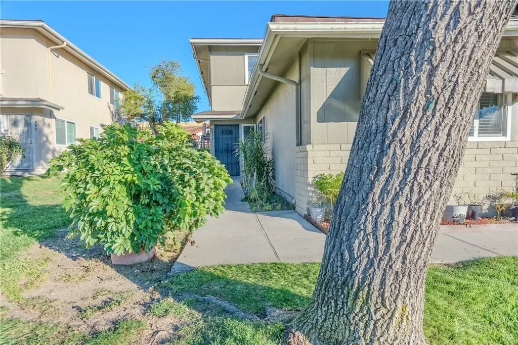 639 Avenida Del Platino, Newbury Park, California 91320 home-pic-3