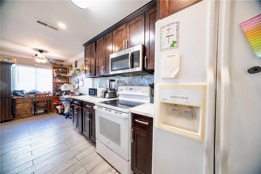 639 Avenida Del Platino, Newbury Park, California 91320 home-pic-9