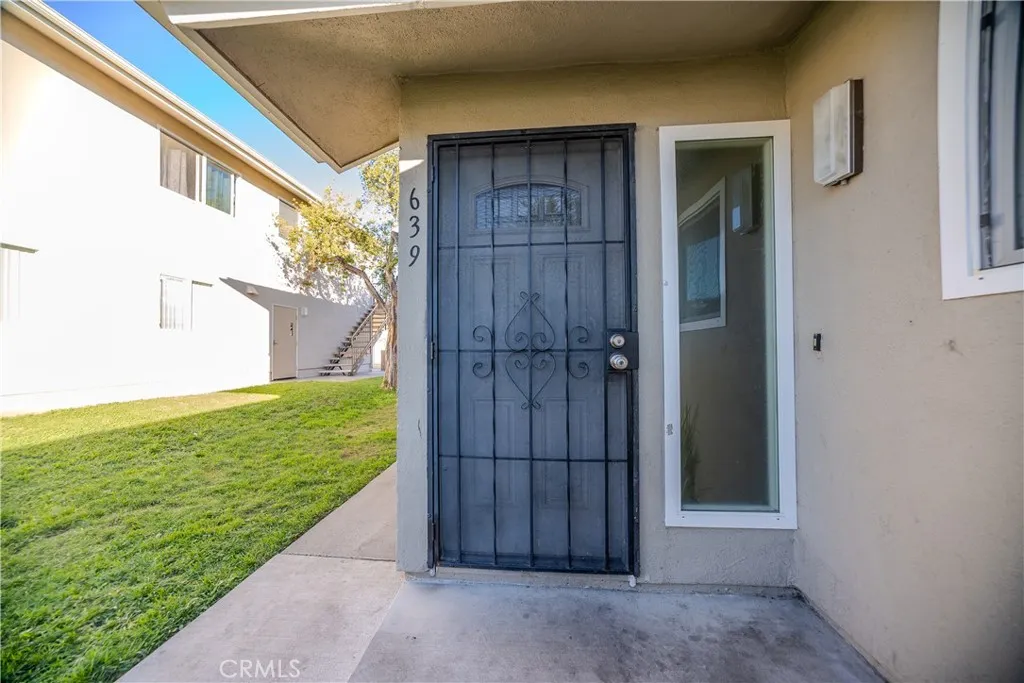 639 Avenida Del Platino, Newbury Park, California 91320 home-pic-2