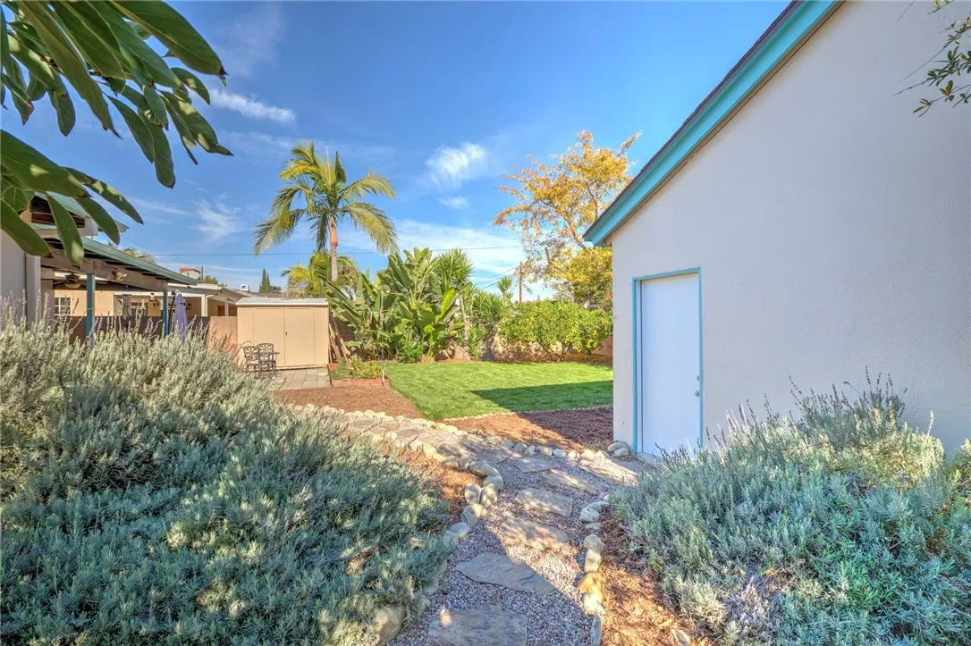 5406 Hazeltine Avenue, Sherman Oaks, California 91401 home-pic-31