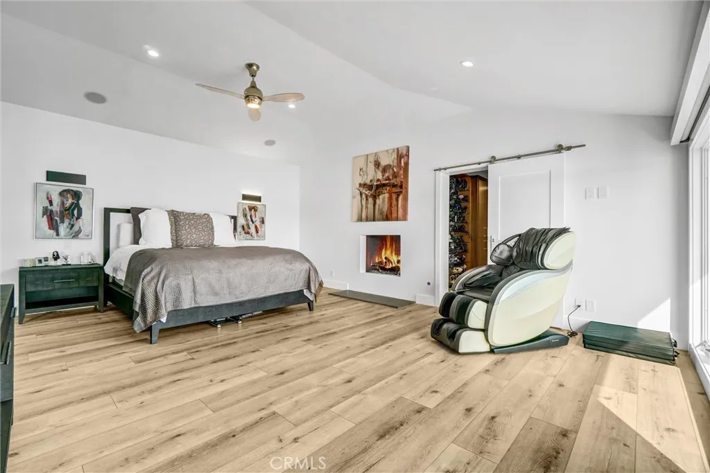 16412 Ardsley Circle, Huntington Beach, California 92649 home-pic-21