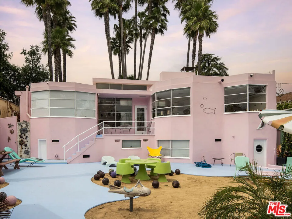 11576 Otsego Street, North Hollywood, California 91601 home-pic-13