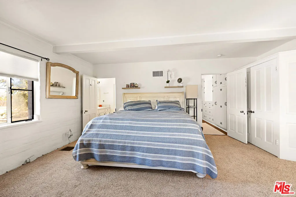 15617 Mondamon Road, Apple Valley, California 92307 home-pic-20