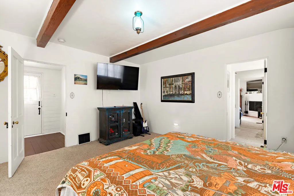 15617 Mondamon Road, Apple Valley, California 92307 home-pic-25