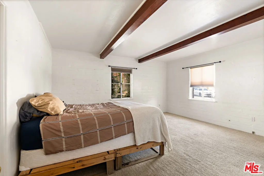 15617 Mondamon Road, Apple Valley, California 92307 home-pic-26