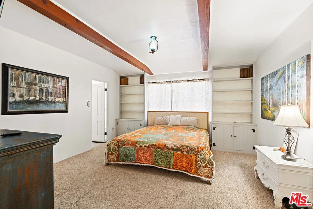 15617 Mondamon Road, Apple Valley, California 92307 home-pic-24