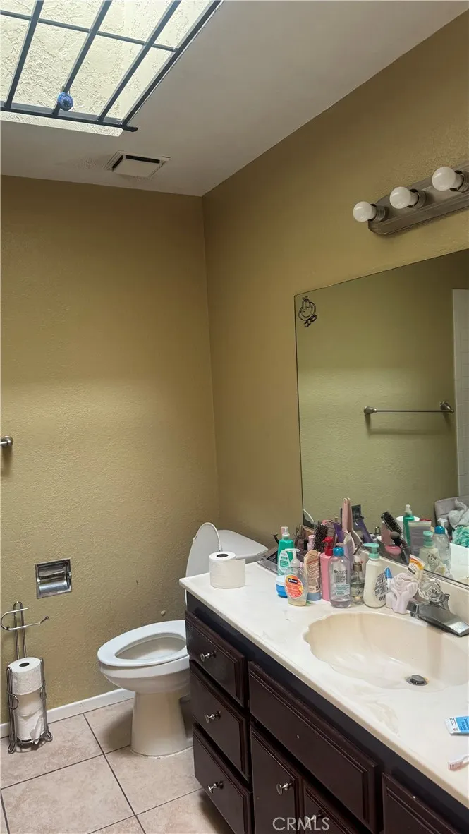 14327 Rodeo Drive, Victorville, California 92395 home-pic-35