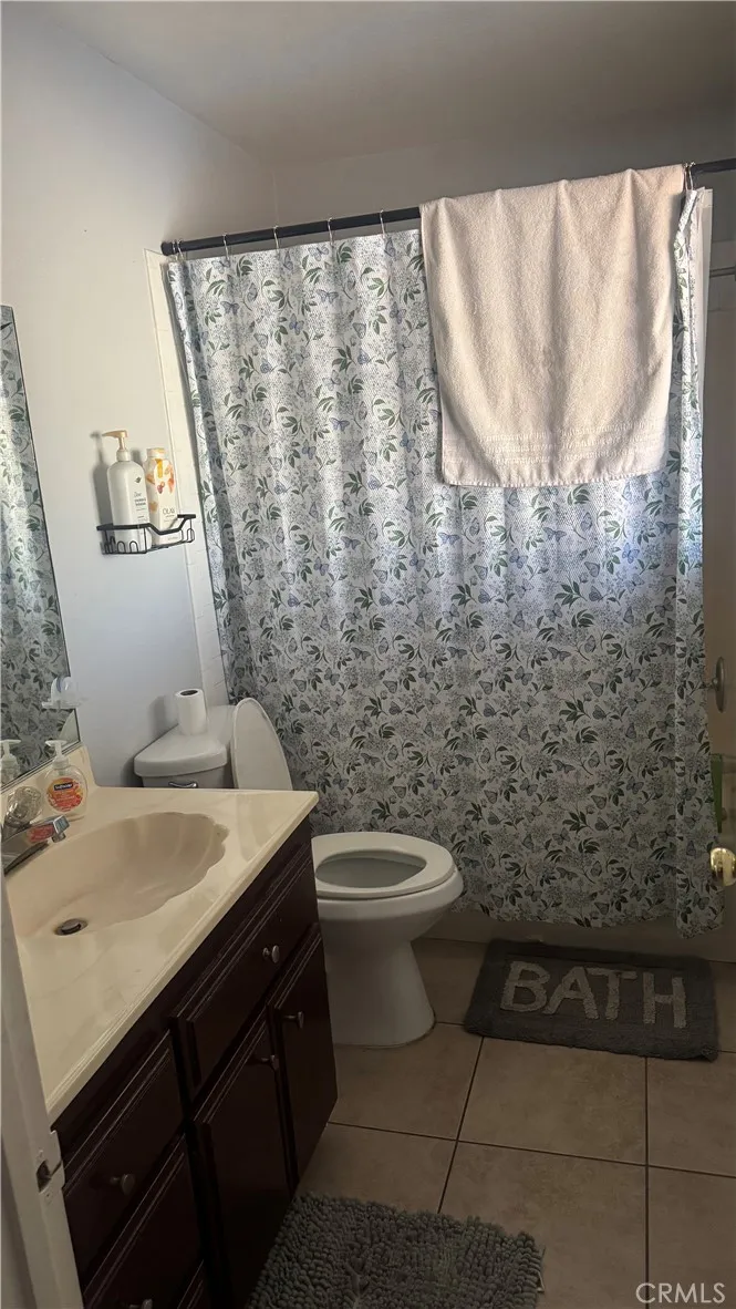 14327 Rodeo Drive, Victorville, California 92395 home-pic-16