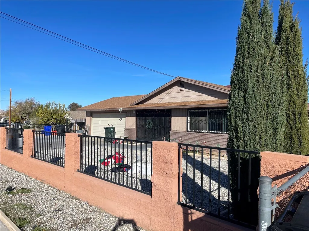 14327 Rodeo Drive, Victorville, California 92395 home-pic-7