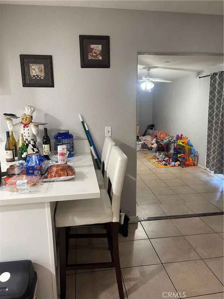 14327 Rodeo Drive, Victorville, California 92395 home-pic-24