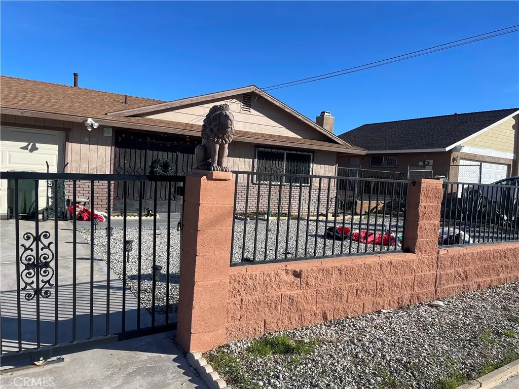 14327 Rodeo Drive, Victorville, California 92395 home-pic-6