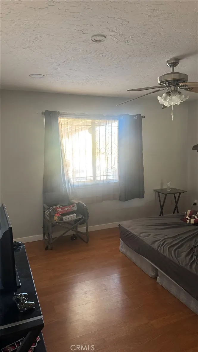 14327 Rodeo Drive, Victorville, California 92395 home-pic-17