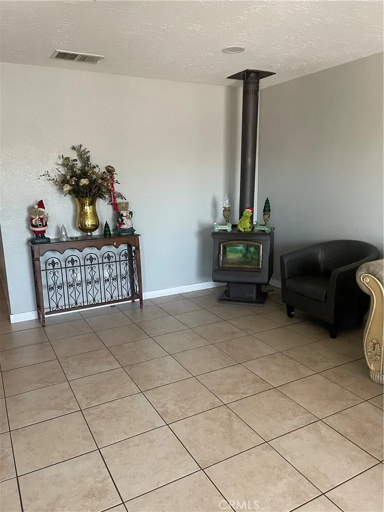 14327 Rodeo Drive, Victorville, California 92395 home-pic-29