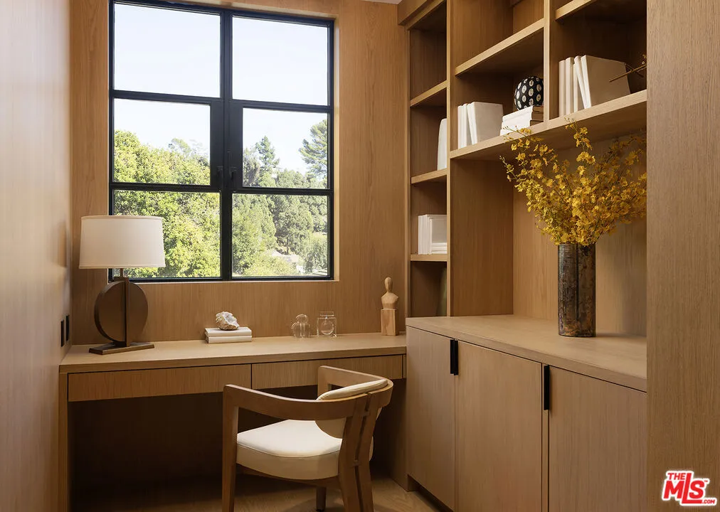 1165 Somera Road, Los Angeles, California 90077 home-pic-20