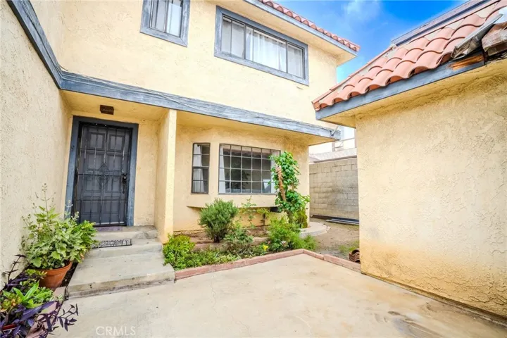 409 W Mountain View Avenue, La Habra, California 90631