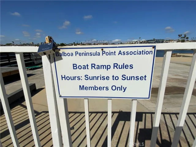 Private Access to a Bayfront Beach and Launch Ramp