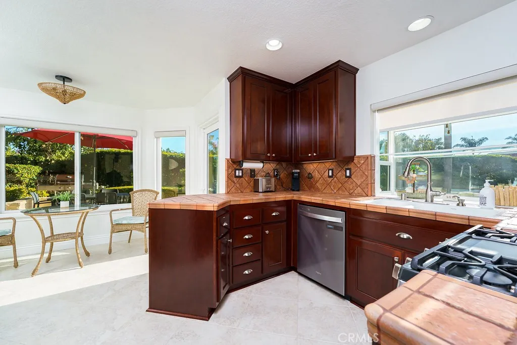 28482 Via Nandina, Laguna Niguel, California 92677 home-pic-17